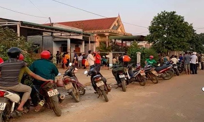 Bơm nước tưới cà phê, hai vợ chồng bị điện giật tử vong thương tâm