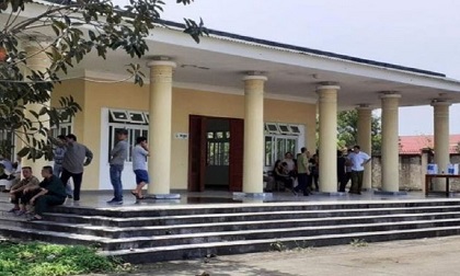 Một phạm nhân tử vong trên đường đi cấp cứu