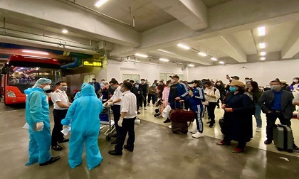 Sân bay Nội Bài đổi phương thức kiểm soát người từ vùng dịch