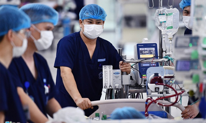 Cách ly tập trung 150 y, bác sĩ tại Bệnh viện Bạch Mai