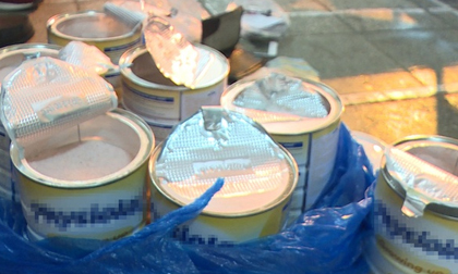 Giấu 7 kg ma túy trong hộp sữa bột trẻ em