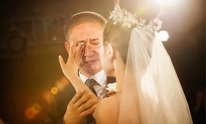 Người đàn ông vì bạn hy sinh nhiều nhất không phải là chồng, yêu bạn nhiều nhất không phải là con