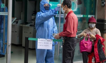 Trung Quốc đã làm gì để tránh 'vỡ trận' vì Covid-19?