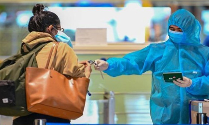 Người trốn cách ly Covid-19 có thể đối diện mức án phạt 12 năm tù