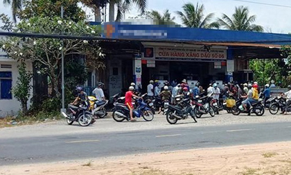 Phạt 6 cửa hàng dừng bán xăng dầu