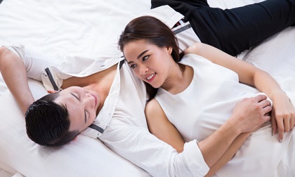 3 bí quyết giúp đàn bà khôn điều khiển được chồng, cả đời chỉ biết nghiện vợ