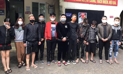 11 nam nữ tụ tập hút cần sa khi đang dịch COVID-19