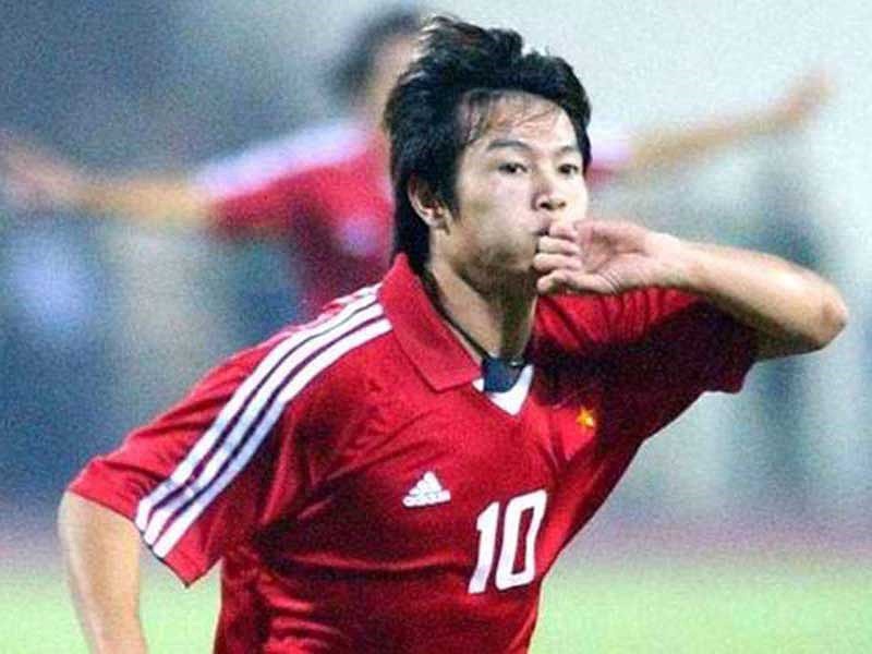 Van Quyen o dau trong lich su bong da Viet Nam? hinh anh 3 Van_Quyen_vs_Cong_Vinh_3.jpg