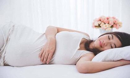 Mẹ bầu ngủ bao nhiêu tiếng trong ngày thì tốt cho sức khỏe?