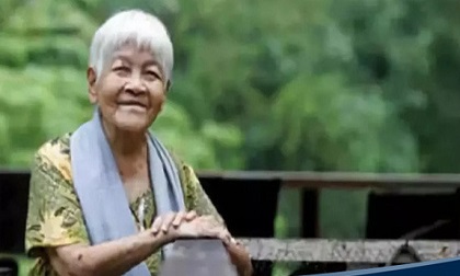 Lão bà 114 tuổi nói với chúng ta: Tuổi tác chỉ là con số, bí quyết vui vẻ, khoẻ mạnh gói trọn trong hai chữ 'Cho Đi'
