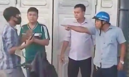 Công an nổ súng thoát khỏi vòng vây của nhóm thanh niên