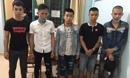 Quảng Nam: 5 nam, 1 nữ vào nhà nghỉ chơi ma túy