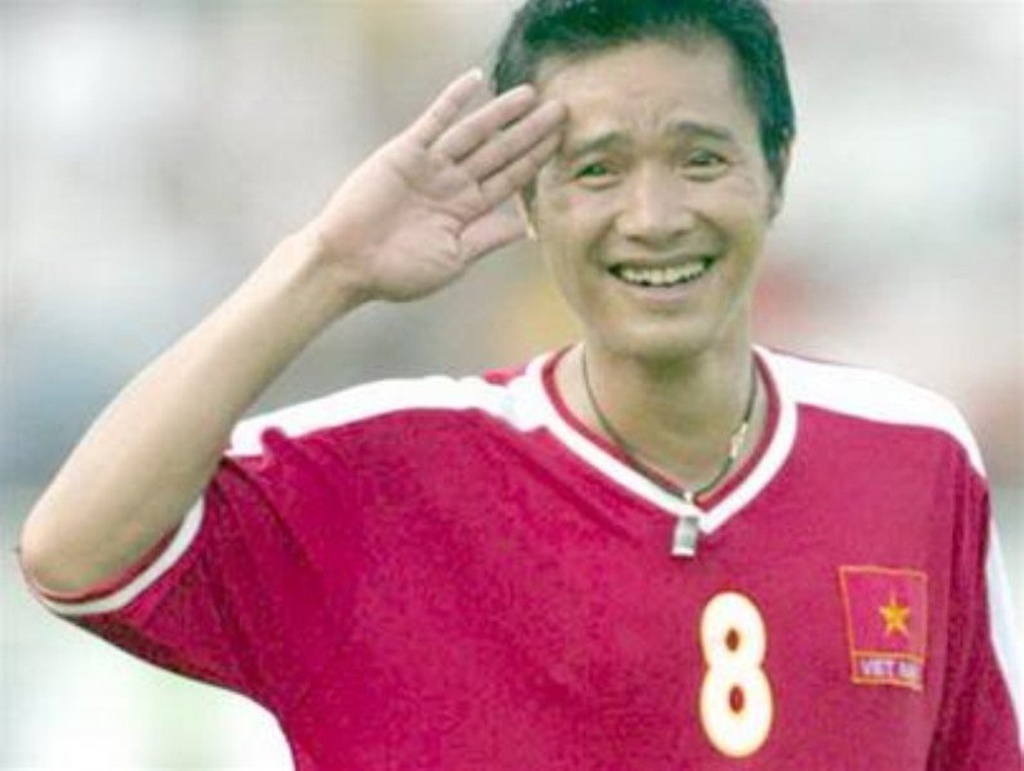 'Hong Son hay nhat lich su, Quang Hai thu hai nhung moi 23 tuoi' hinh anh 2 Tien_ve_Tuyen_Viet_Nam_2.jpg