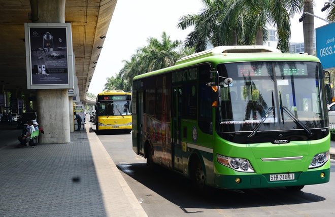TP.HCM cho phep taxi, oto cong nghe hoat dong tro lai hinh anh 1 buyt_TSN.jpg