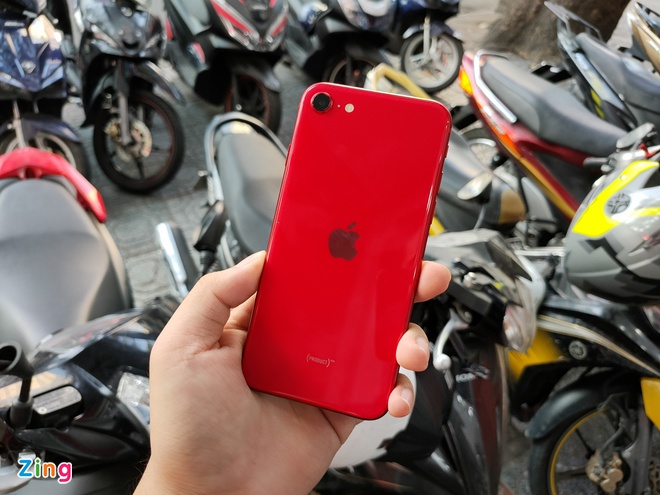 iPhone SE 2020 ve VN truoc ngay Apple mo ban, gia tu 12,7 trieu dong hinh anh 1 iPhone_zing.jpg