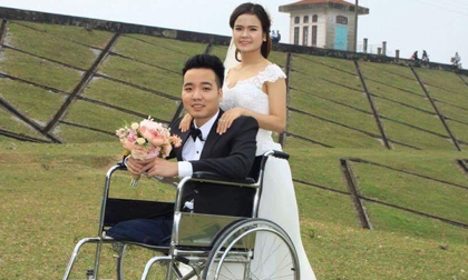 Cô gái và chồng cụt hai chân đón con đầu lòng sau 3 năm kết hôn