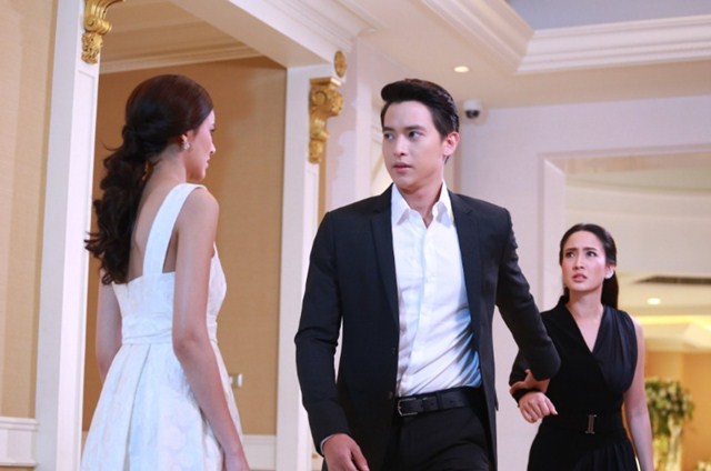 Kẻ thứ 3 đến tận nơi để Kẻ thứ 3 đến tận nơi để