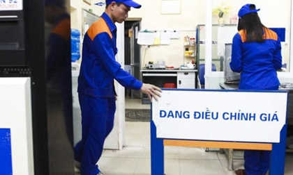 Giá xăng giảm xuống dưới 11.000 đồng/lít
