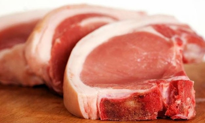 Thịt lợn nhập khẩu về cảng Việt Nam có giá 60.000 đồng/kg