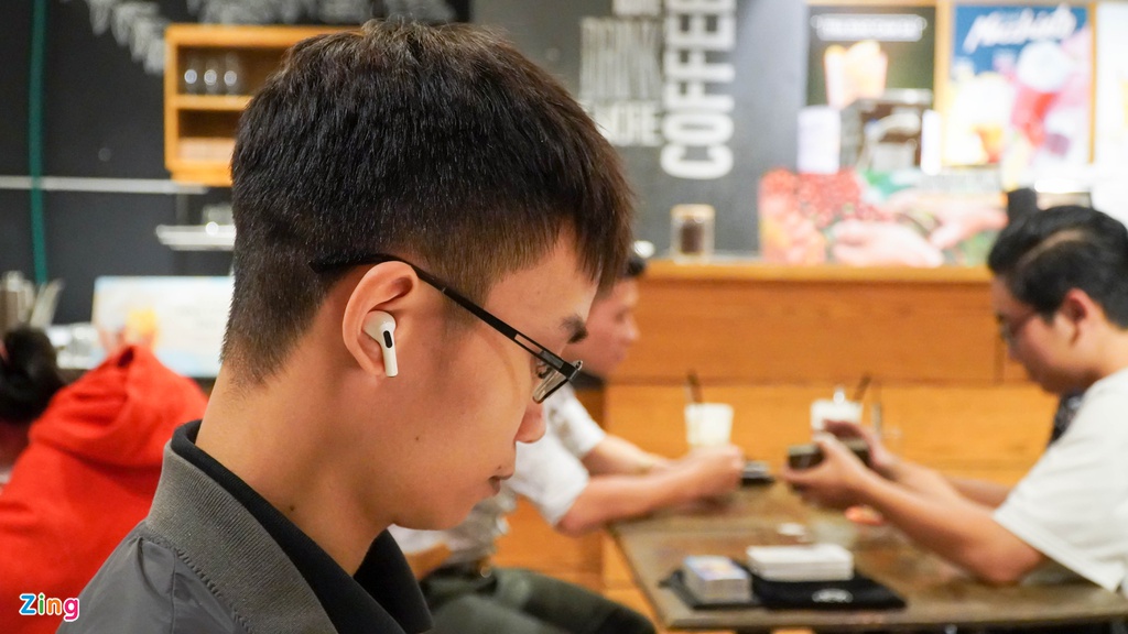 Dau hieu Apple sap mo nha may iPhone o Viet Nam hinh anh 4 Apple_tuyen_dung_1.jpg