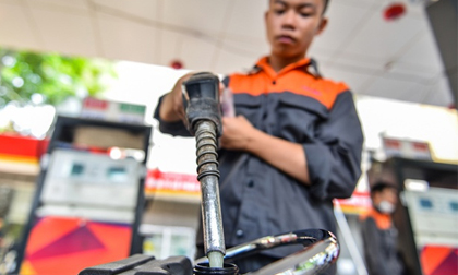 Giá xăng dầu thấp kỷ lục, nhà sản xuất và phân phối ôm lỗ nặng