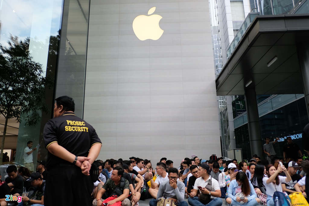 Dau hieu Apple sap mo nha may iPhone o Viet Nam hinh anh 1 Apple_tuyen_dung_1.jpg