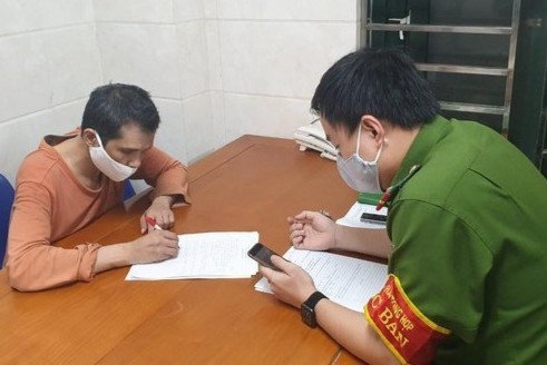 Khoi to nguoi tung tin Viet Nam co ca tu vong vi Covid-19 hinh anh 1 Nam.jpg