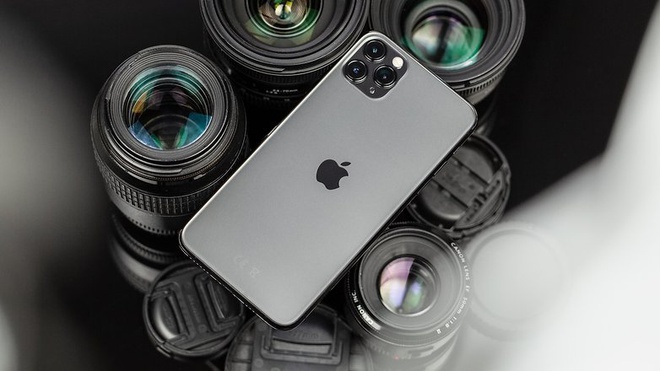 Nhieu smartphone chinh hang giam gia dau thang 5 hinh anh 2 NextPit_iPhone11ProMax_Review_16_w782.jpg