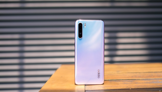 Nhieu smartphone chinh hang giam gia dau thang 5 hinh anh 4 reno.jpg