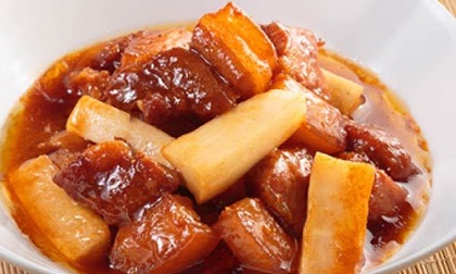 Món thịt kho củ cải thơm ngon đậm đà, cả nhà ăn hết nồi cơm