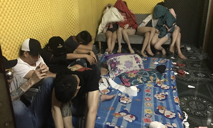 57 nam nữ phê ma túy tập thể trong khách sạn
