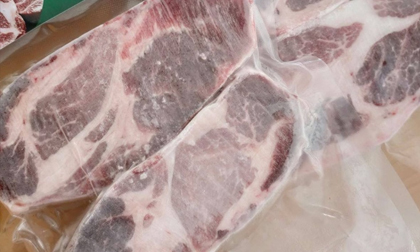 Thịt lợn đen ăn quả sồi nhập về bán 1-3 triệu đồng/kg, nhà giàu Việt ưa chuộng 'cân hết'