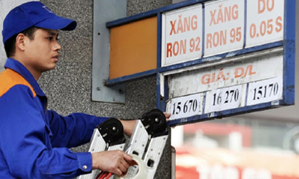 Giá xăng tăng trở lại sau 8 lần giảm liên tiếp?