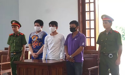 Màn kịch của người cha trong vụ con gái 12 tuổi bị hiếp dâm