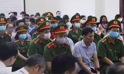 Đề nghị mức án 15 cựu cán bộ công an, giáo dục gian lận điểm