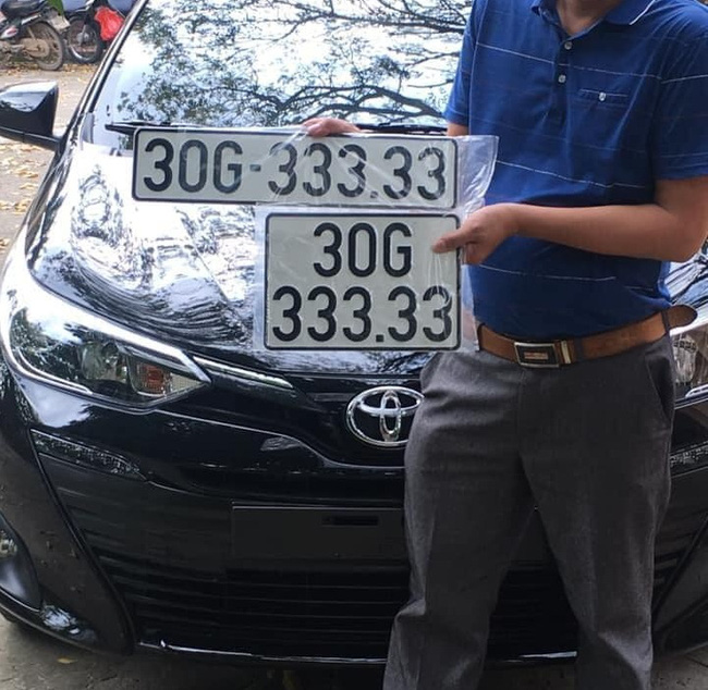 Bốc trúng biển số 'ngũ quý 3', chủ xe Vios được chào mua lại ngay với giá 3,3 tỷ đồng