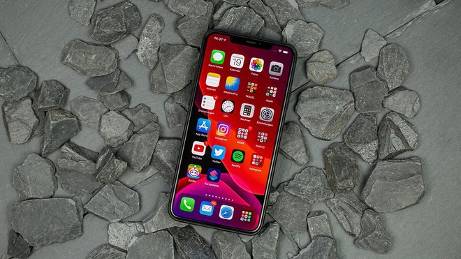 Loat smartphone xach tay giam nua gia sau mot nam ve Viet Nam hinh anh 5 NextPit_iPhone11ProMax_Review_fixed_1_w782.jpg