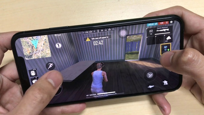 Loat smartphone dang mua nhat de choi game hinh anh 10 maxresdefault_3_.jpg