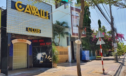 Truy sát trong bar, 1 người chết, 2 người bị thương