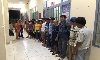 Cảnh sát vây bắt sới bạc ở Đồng Nai