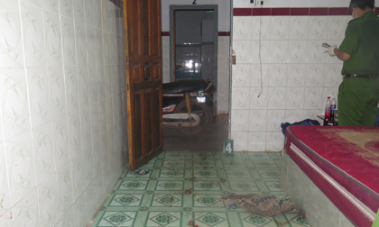 Vợ bỏ đi, chồng dẫn 2 con đi tìm vợ rồi sát hại, sau đó tự tử