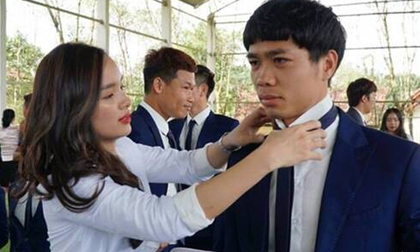 Công Phượng làm lễ ăn hỏi