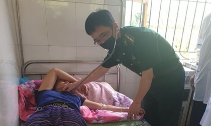 Mẹ rủ con gái 15 tuổi cùng vào rừng ăn lá ngón tự vẫn