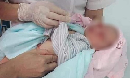 Bé trai sơ sinh sống sót thần kỳ bị rơi dưới hố ga 3 ngày giữa trời nắng nóng 40 độ C