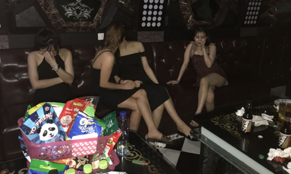 Chủ quán karaoke Galaxy và 21 khách dương tính với ma túy