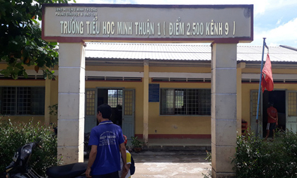 Thầy giáo 'sàm sỡ' 2 nữ sinh tiểu học tại nhà vệ sinh và cuộc 'ngã giá' 100 triệu đồng