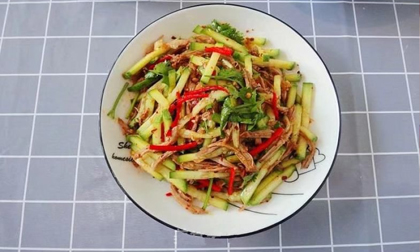 Ngày hè nắng nóng, chị em làm ngày ngay món thịt vịt trộn chua ngọt đổi bữa khiến chồng con mê tít