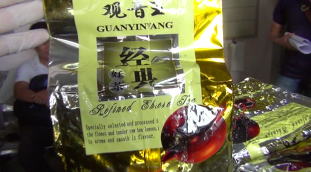 Hai người nước ngoài vận chuyển hơn 1 tấn ma tuý trên đường phố Sài Gòn - 2