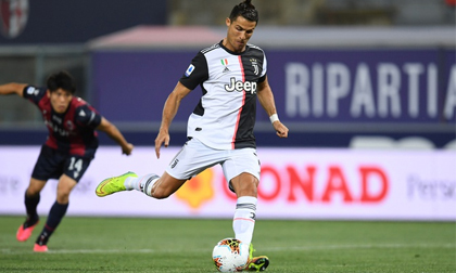 Ronaldo đá penalty thành công giúp Juventus giành 3 điểm