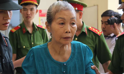 'Đoạn đối thoại lạnh lùng' của nữ bị cáo lớn tuổi nhất nhóm 'bê tông xác người'